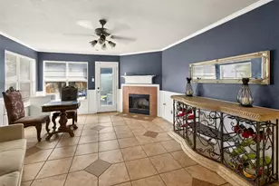 2272 Bresee Dr, Carrollton, TX 75010 - Photo 5