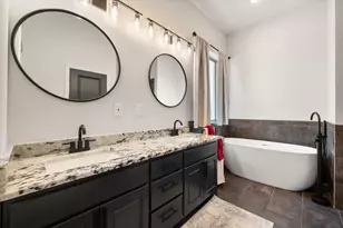 170 Grays Creek Circle, Ennis, TX 75119 - Photo 21