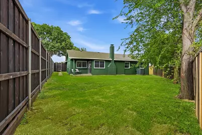526 Village Drive, Lewisville, TX 75067 - Photo 27