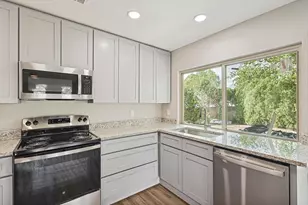 2903 Winterberry Dr, Carrollton, TX 75007 - Photo 13