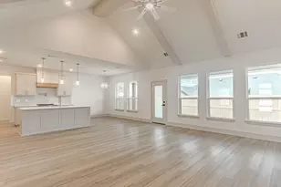 5712 Stonegate Cir, Granbury, TX 76048 - Photo 9