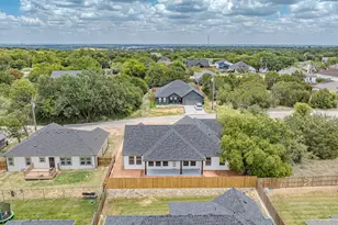 5712 Stonegate Cir, Granbury, TX 76048 - Photo 33