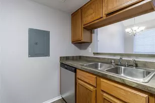 449 Harris St, Coppell, TX 75019 - Photo 5