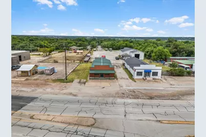 1214 Mineral Wells Highway, Weatherford, TX 76086 - Photo 31