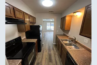 1506 Parkside Drive, Carrollton, TX 75006 - Photo 5