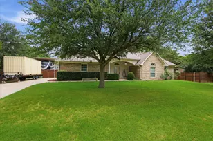 306 Oak Dr, Argyle, TX 76226 - Photo 3