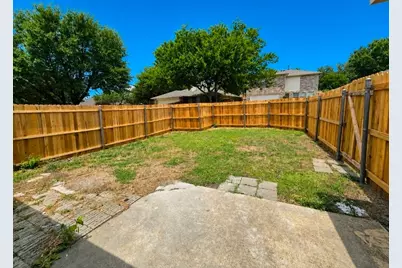 2467 Mallory Lane, Lancaster, TX 75134 - Photo 13