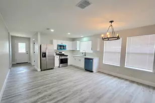 2467 Mallory Ln, Lancaster, TX 75134 - Photo 3