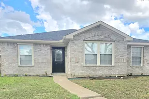 2467 Mallory Ln, Lancaster, TX 75134 - Photo 1