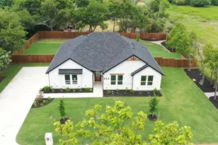 242 Prasifka St, Hutchins, TX 75141 - Photo 1