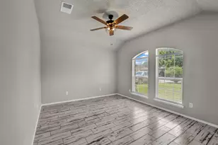 617 Oak View Ct, Azle, TX 76020 - Photo 7