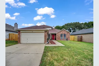 617 Oak View Court, Azle, TX 76020 - Photo 3