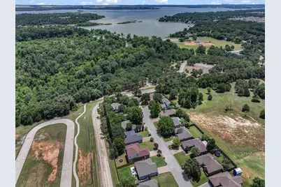 617 Oak View Court, Azle, TX 76020 - Photo 35