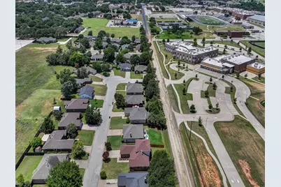 617 Oak View Court, Azle, TX 76020 - Photo 39