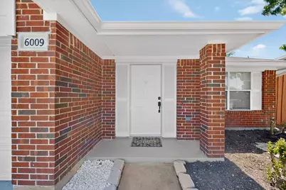 6009 Iris Drive, Rowlett, TX 75089 - Photo 5