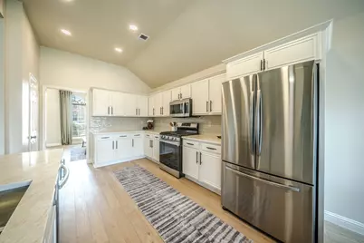 801 Cobblestone Drive, Lewisville, TX 75067 - Photo 5