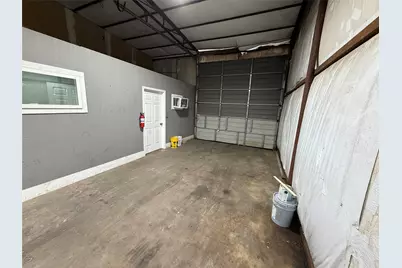 1465 E Renfro Street #113, Burleson, TX 76028 - Photo 3