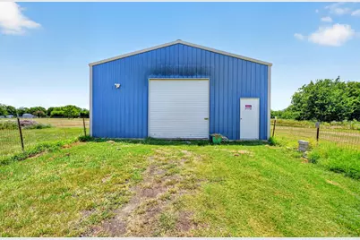 8900 Crestview Estate Road, Quinlan, TX 75474 - Photo 13