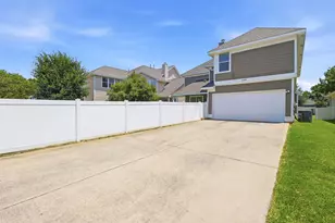 2001 Hartwell Ct, Providence Village, TX 76227 - Photo 37