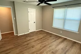 321 E Lake St, Krum, TX 76249 - Photo 19