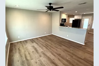 321 E Lake Street, Krum, TX 76249 - Photo 9