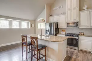 1033 Rustic Oak Wy, Burleson, TX 76028 - Photo 11