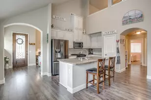 1033 Rustic Oak Wy, Burleson, TX 76028 - Photo 9