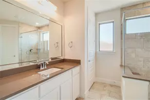 8221 Folcroft Ln, Dallas, TX 75231 - Photo 31