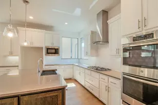 8221 Folcroft Ln, Dallas, TX 75231 - Photo 25