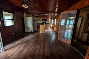 325 Oakgrove Cir, Elm Mott, TX 76640 - Photo 13
