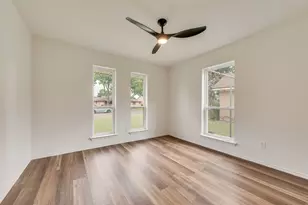 3914 Shady Hollow Ln, Dallas, TX 75233 - Photo 13