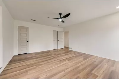 3914 Shady Hollow Lane, Dallas, TX 75233 - Photo 19