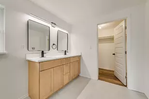 3914 Shady Hollow Ln, Dallas, TX 75233 - Photo 11