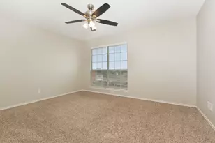 1305 Barclay Dr, Carrollton, TX 75007 - Photo 9