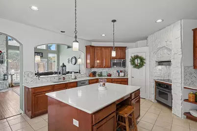 10402 Fairway Vista Drive, Rowlett, TX 75089 - Photo 3