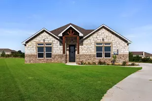 1013 Magnolia Ct, Springtown, TX 76082 - Photo 3