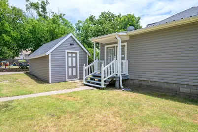 217 E 1st Street, Weatherford, TX 76086 - Photo 29
