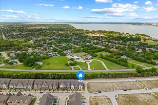 7937 Bayside Dr, Rowlett, TX 75088 - Photo 3