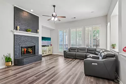 837 Moss Cliff Circle, McKinney, TX 75071 - Photo 7