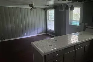 106 NW 2nd St, Bogata, TX 75417 - Photo 5