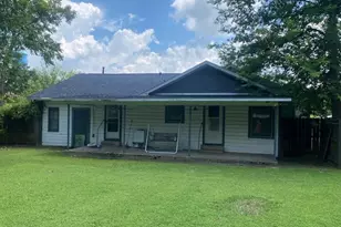 106 NW 2nd St, Bogata, TX 75417 - Photo 17