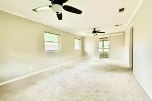 202 Juniper St, Mansfield, TX 76063 - Photo 5