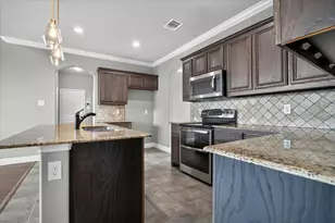 1626 Hawthorne St, Cleburne, TX 76033 - Photo 9