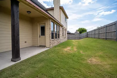 1626 Hawthorne Street, Cleburne, TX 76033 - Photo 35