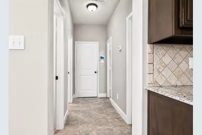 1626 Hawthorne Street, Cleburne, TX 76033 - Photo 11