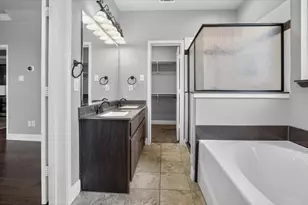 1626 Hawthorne St, Cleburne, TX 76033 - Photo 21