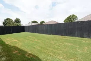 9320 Meadowpark Dr, Denton, TX 76226 - Photo 37