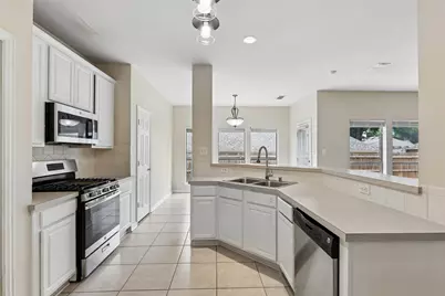 1905 Trevor Court, Flower Mound, TX 75028 - Photo 13