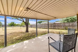 1013 S Madison St, McGregor, TX 76657 - Photo 19
