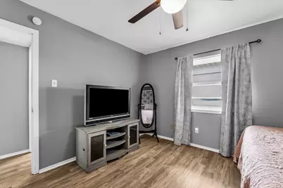 1013 S Madison Street, McGregor, TX 76657 - Photo 13